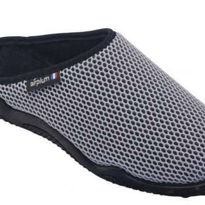 Une mule pour homme gris
